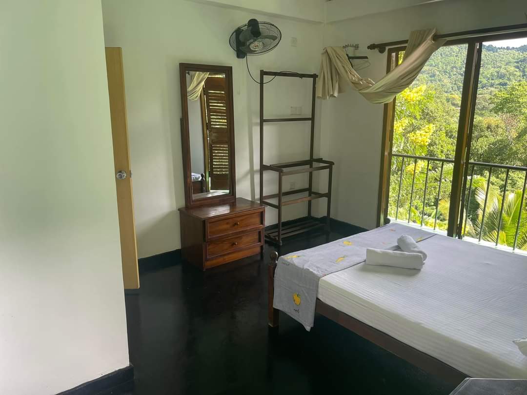 Guest House for Sale at Oruthota road, Digana, Kandy.