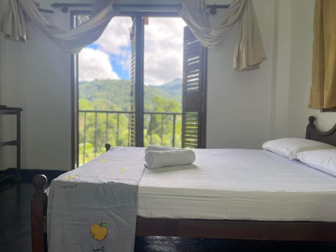 Guest House for Sale at Oruthota road, Digana, Kandy.