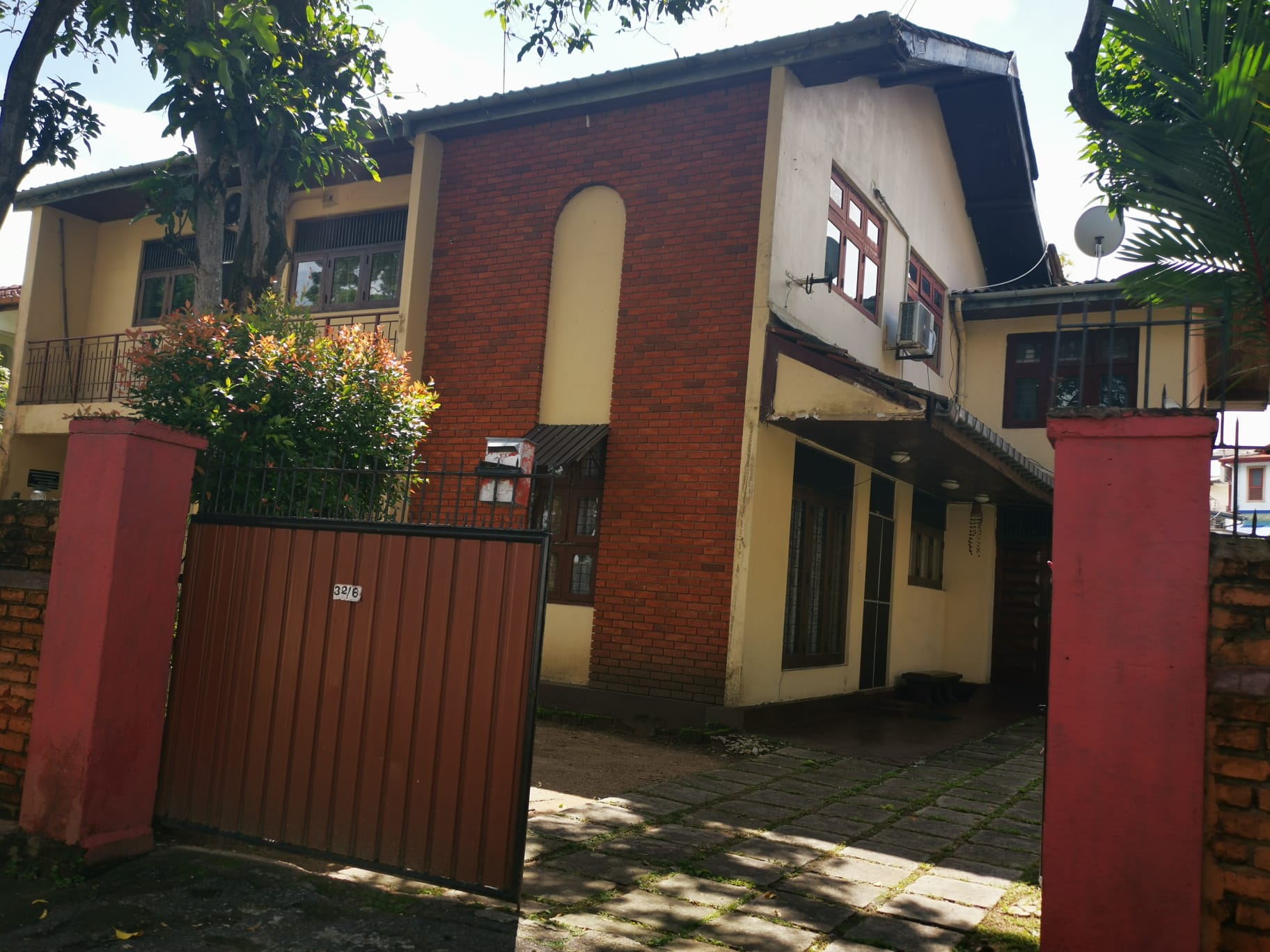 Land for Sale with an Old House