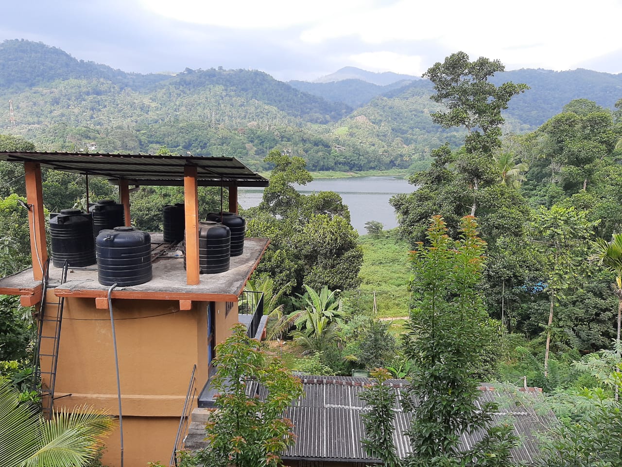 Guest House for Sale at Oruthota road, Digana, Kandy.