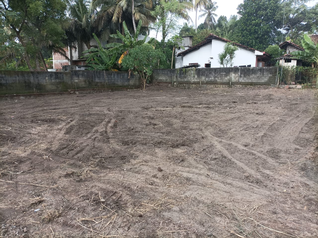 Land for Sale in Ja-Ela City Limits Area.