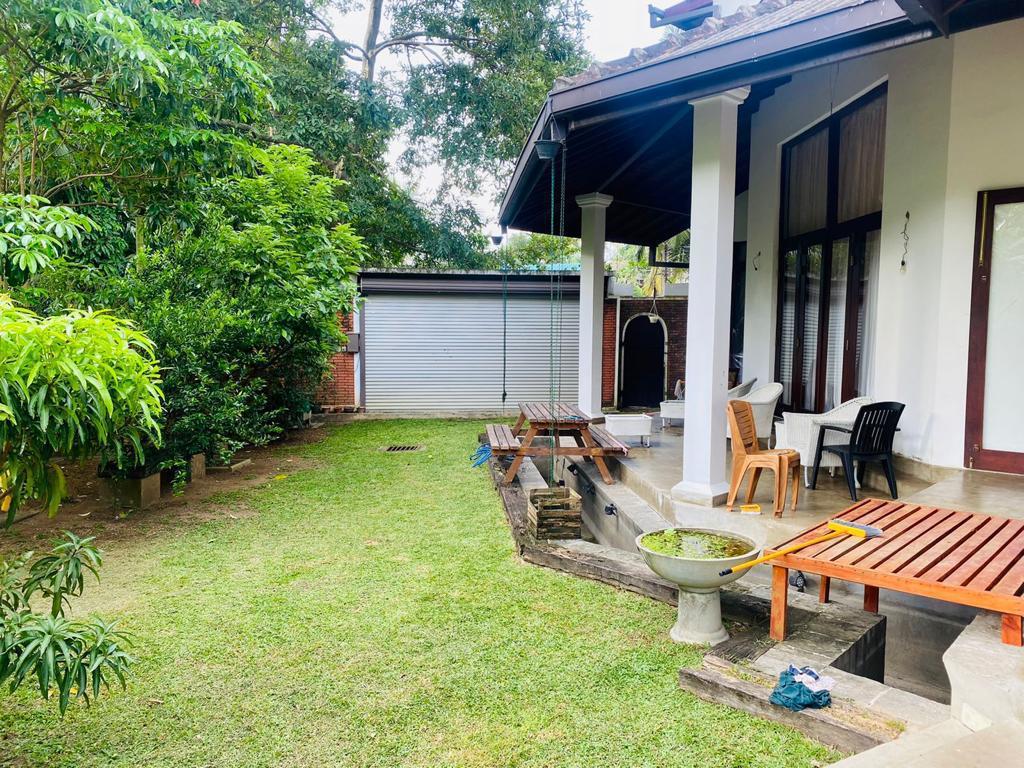 Three Storied Split Level Spacious House for Sale at Horahena, Hokandara.