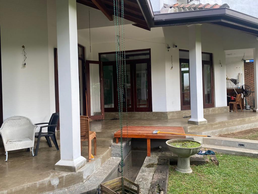 Three Storied Split Level Spacious House for Sale at Horahena, Hokandara.