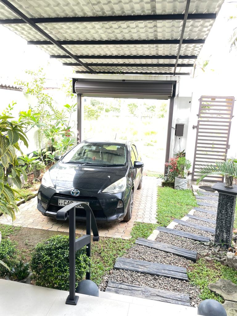 Luxury 3 Storied House for Sale in Liberty Court, Ma-Eliya, Ja-Ela.