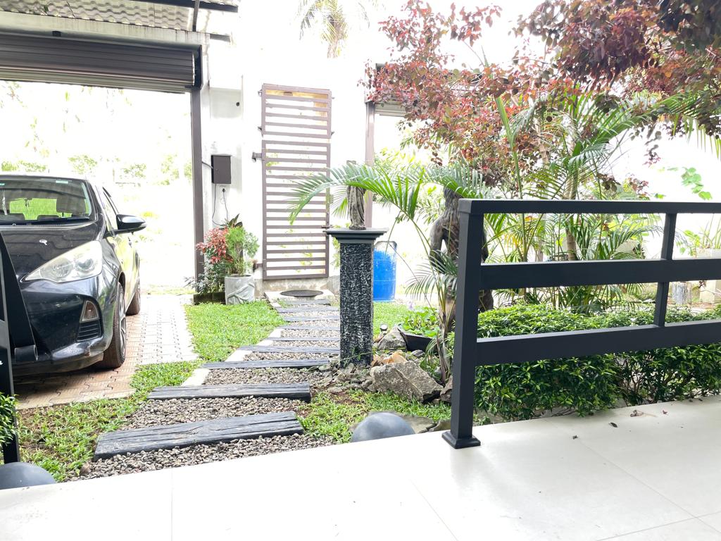 Luxury 3 Storied House for Sale in Liberty Court, Ma-Eliya, Ja-Ela.