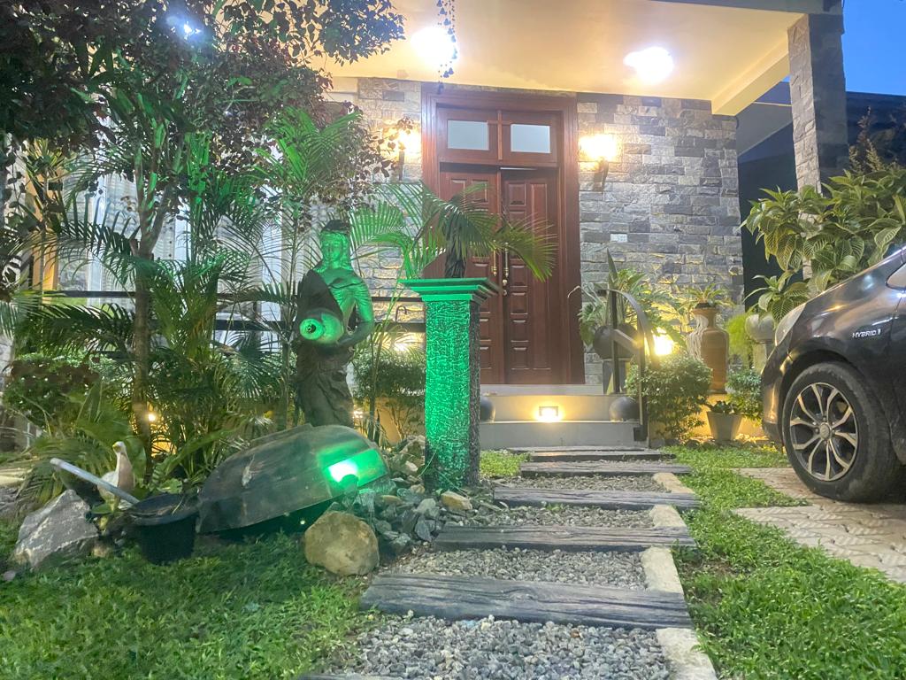 Luxury 3 Storied House for Sale in Liberty Court, Ma-Eliya, Ja-Ela.