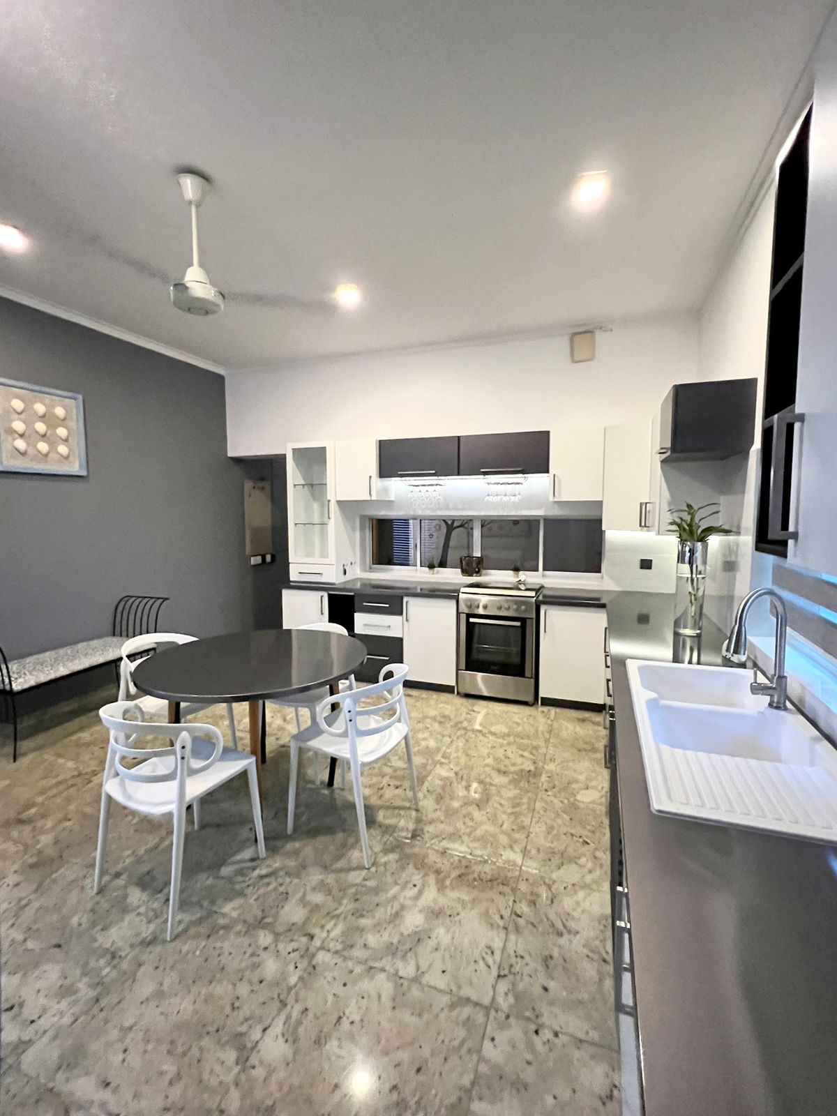 Luxury House for Rent in Forest Drive, Pannipitiya Road, Thalawathugoda.