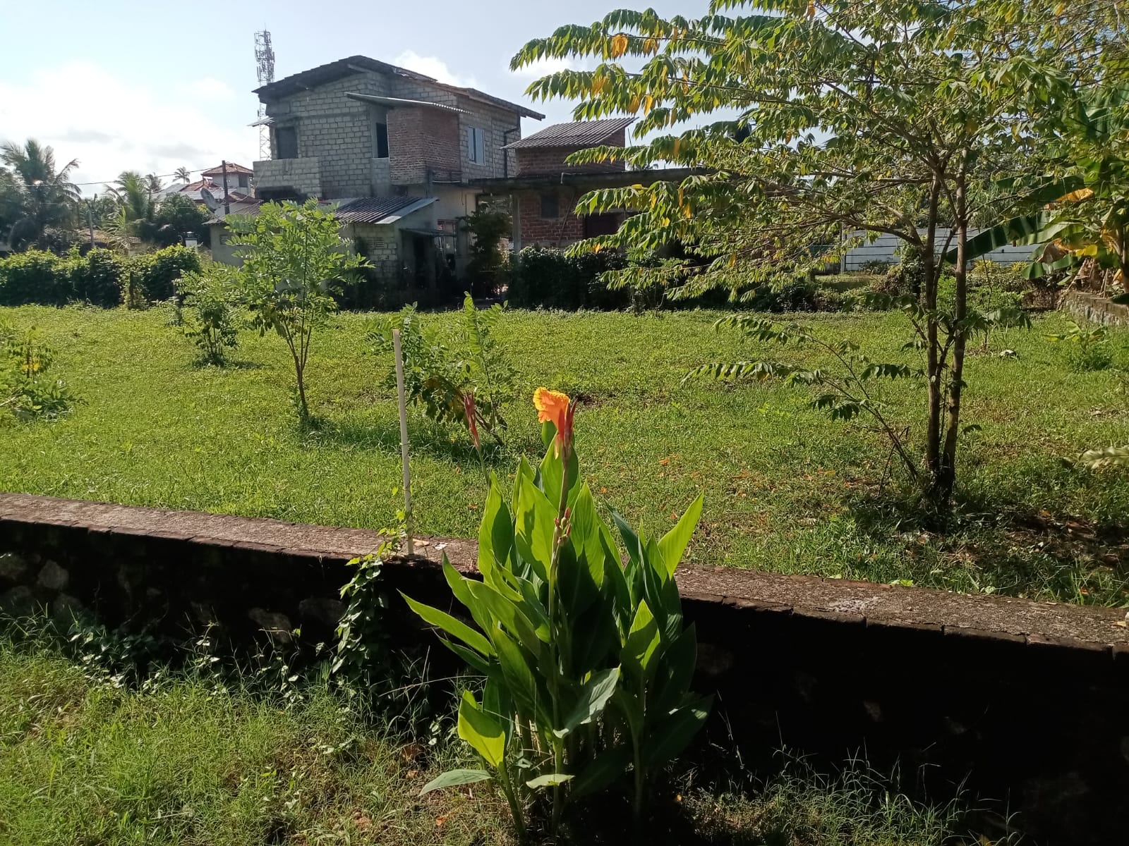 Land for Sale at Royal Garden Residences, Kularathna Mawatha, Akkarapanaha, Negombo.