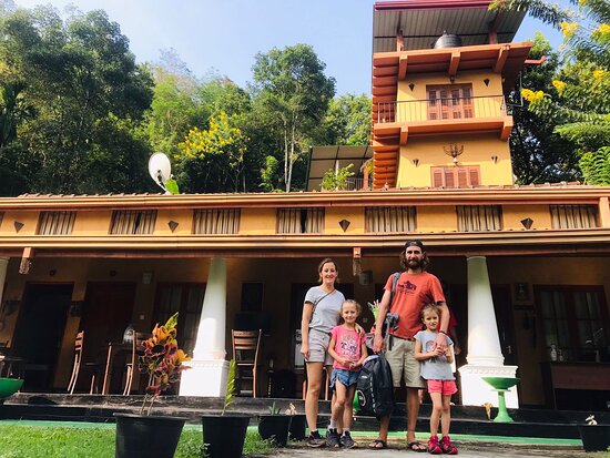 Guest House for Sale at Oruthota road, Digana, Kandy.