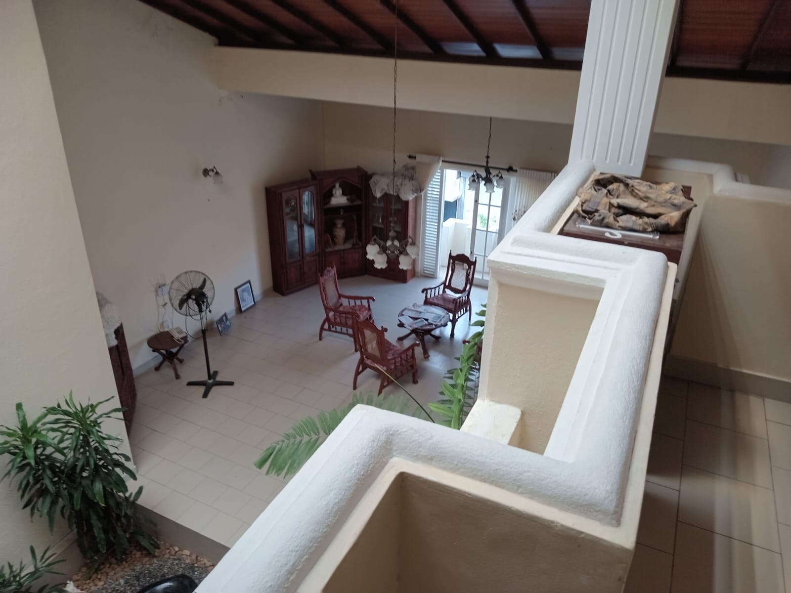 House for rent in Thalapathpitiya road, Nugagoda.