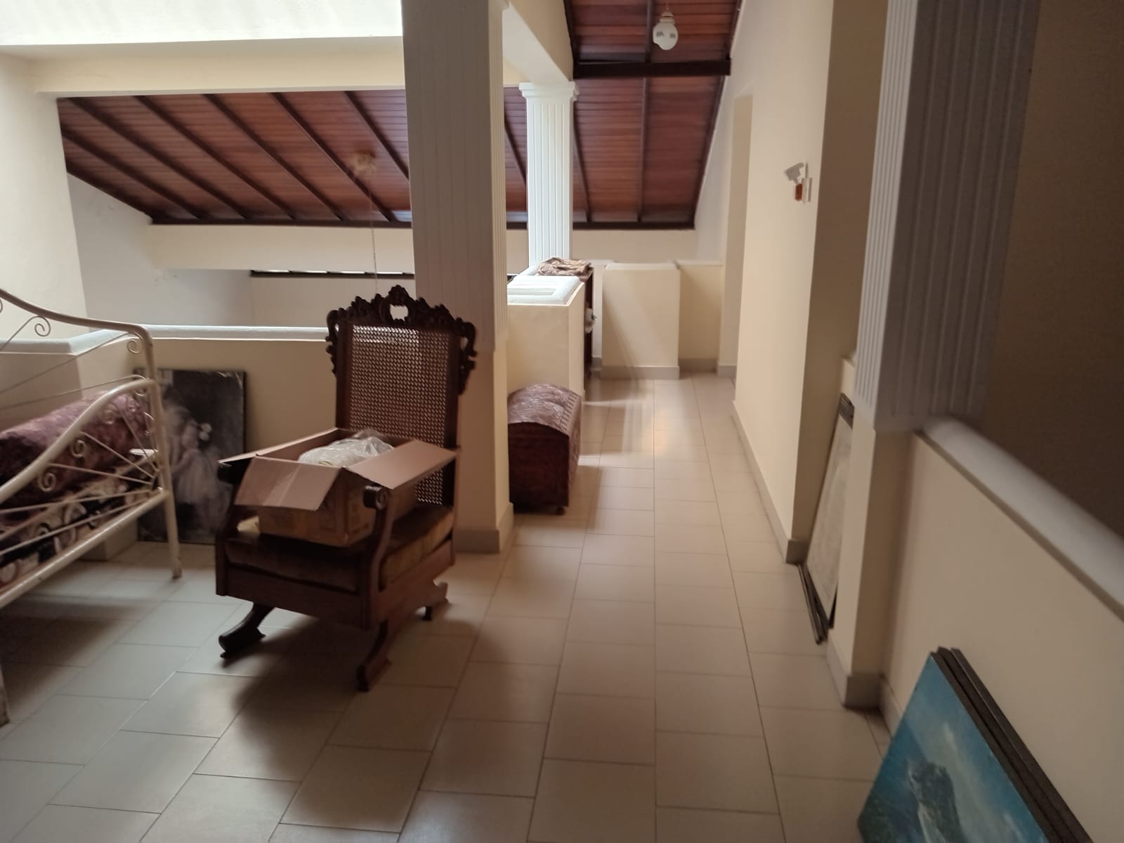 House for rent in Thalapathpitiya road, Nugagoda.