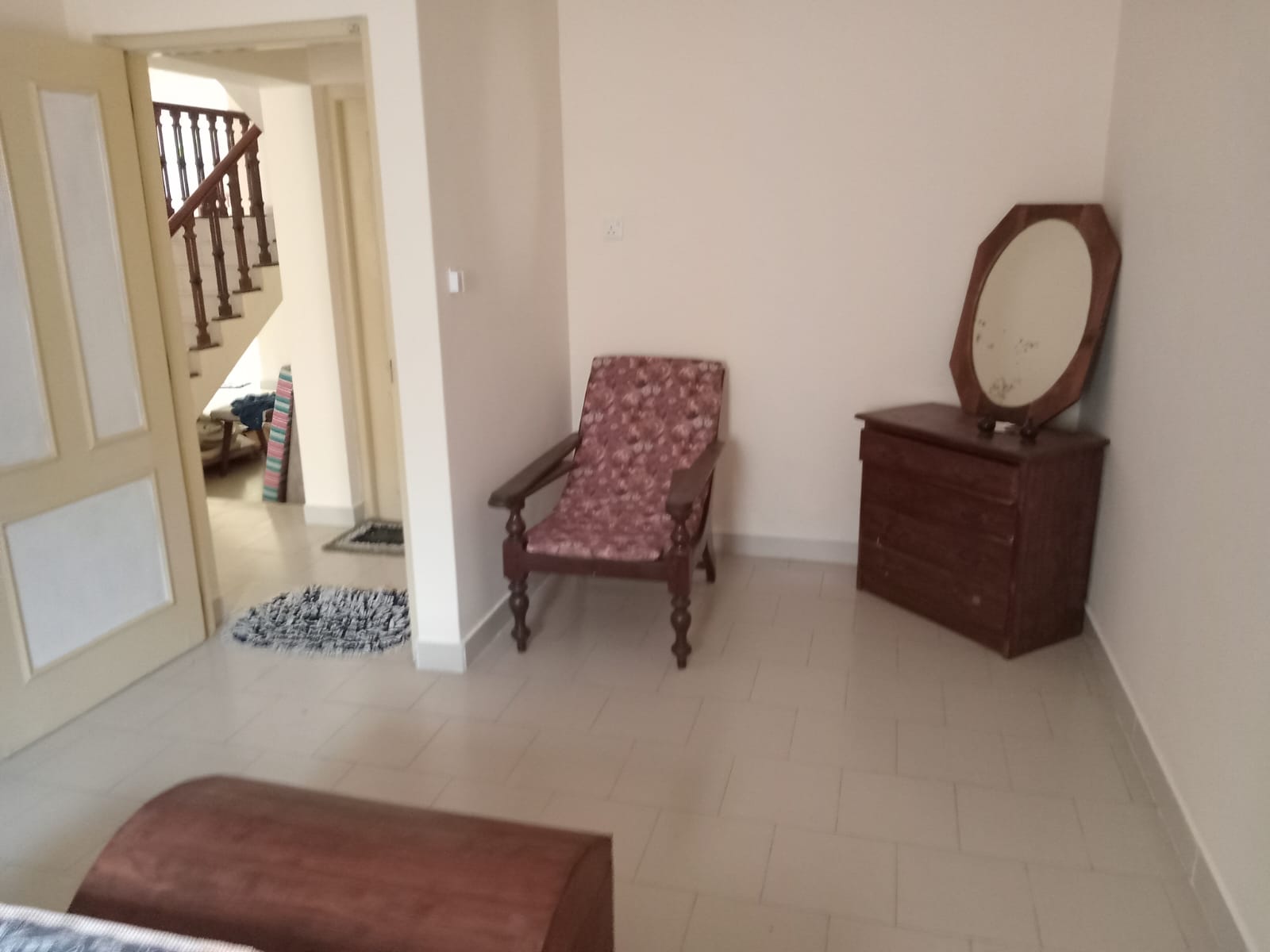 House for rent in Thalapathpitiya road, Nugagoda.