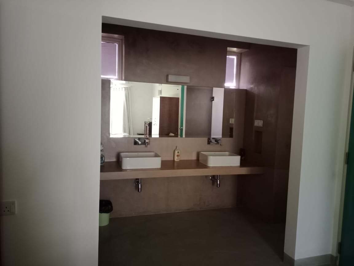 Sea View facing Apartment for short term rent in Marine Drive, Dehiwala.