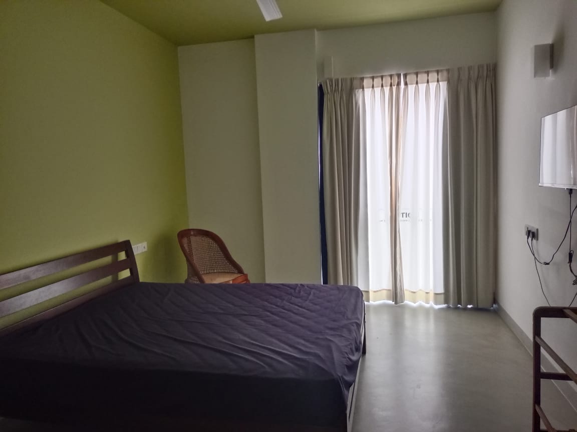 Sea View facing Apartment for short term rent in Marine Drive, Dehiwala.