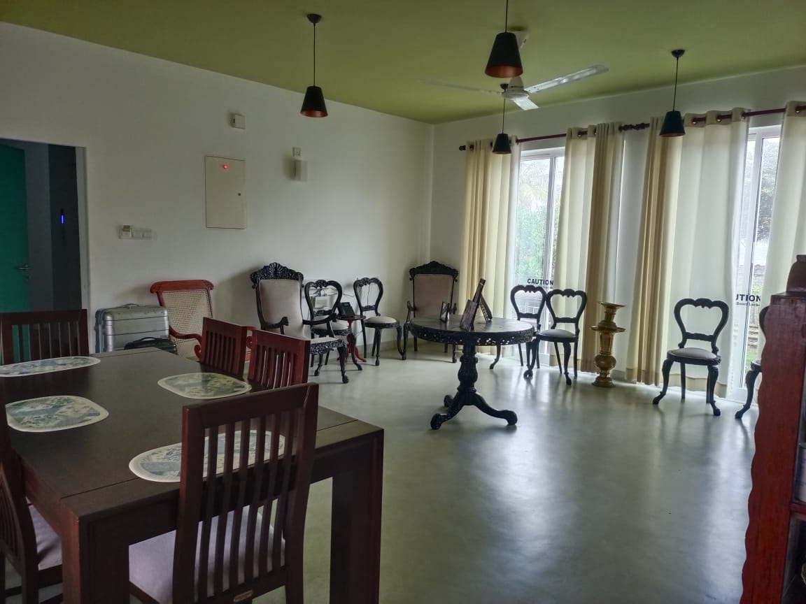 Sea View facing Apartment for short term rent in Marine Drive, Dehiwala.