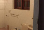 Main road facing House for rent in Robert Gunawardhena Mawatha, Battaramulla.