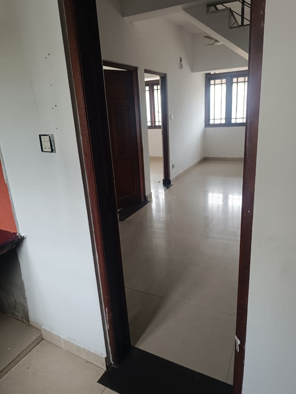 1st Floor unit for rent in Dehiwala (Galle road facing)