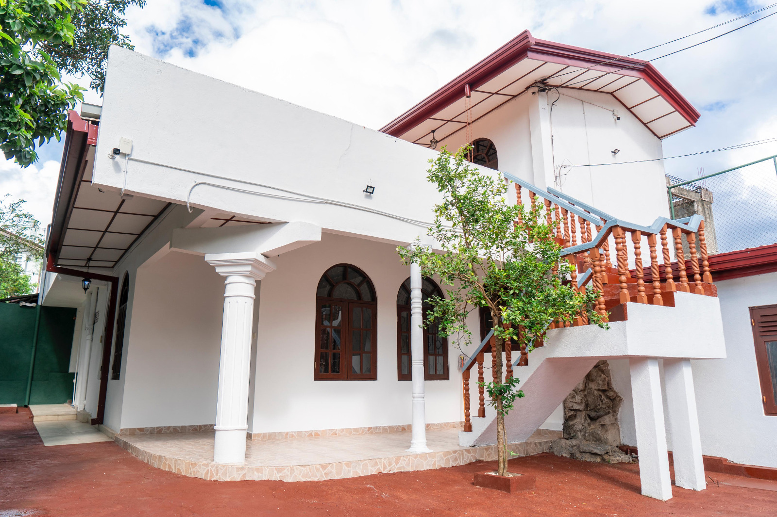 2 Storied House for Sale in Nawinna, Maharagama.