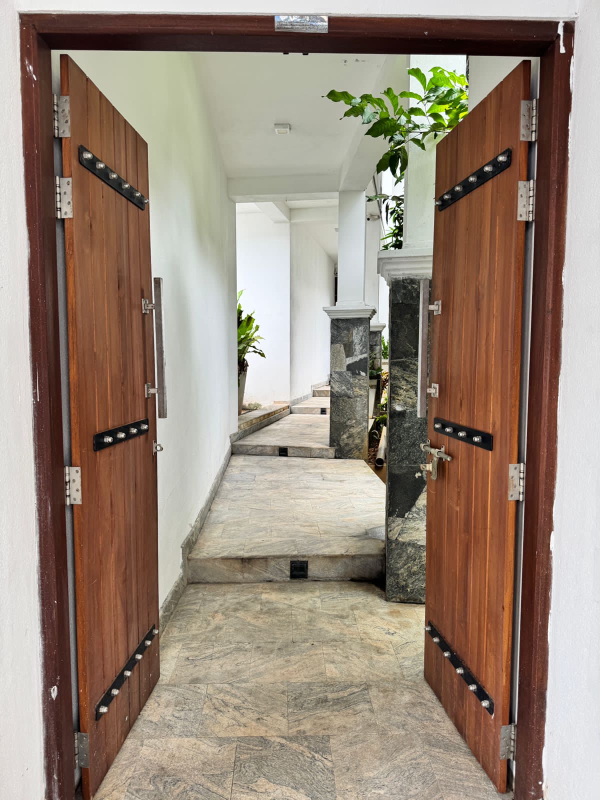3 Storied Luxury House for Rent in Pepiliyana.