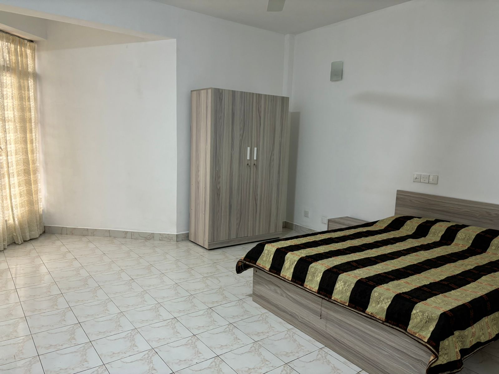 Furnished Apartment for Rent in Rosmead Place, Colombo 7.