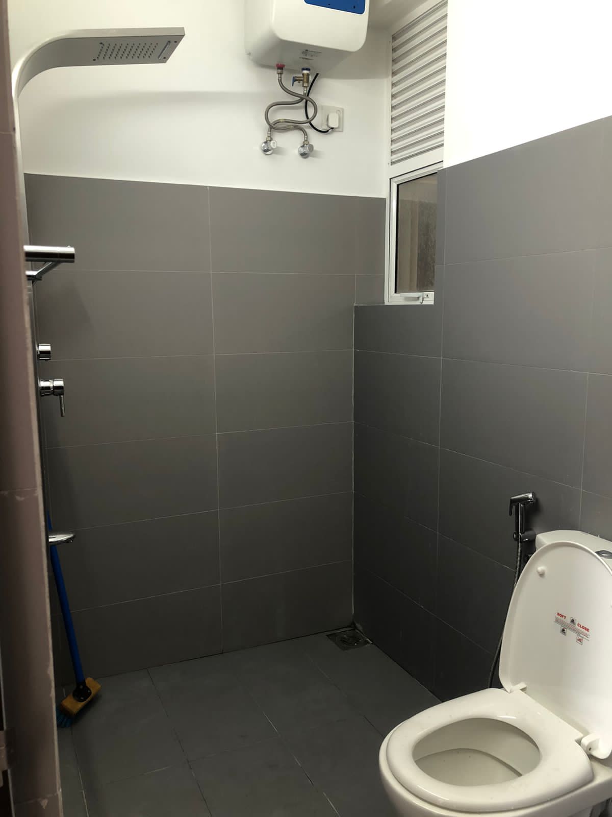 Furnished Apartment for Rent in Angulana Station Road, Moratuwa. 