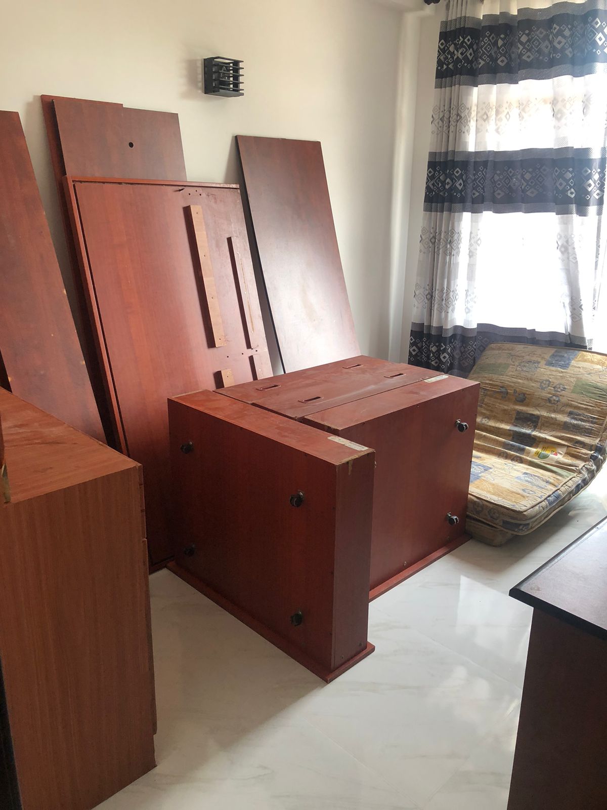 Furnished Apartment for Rent in Angulana Station Road, Moratuwa. 
