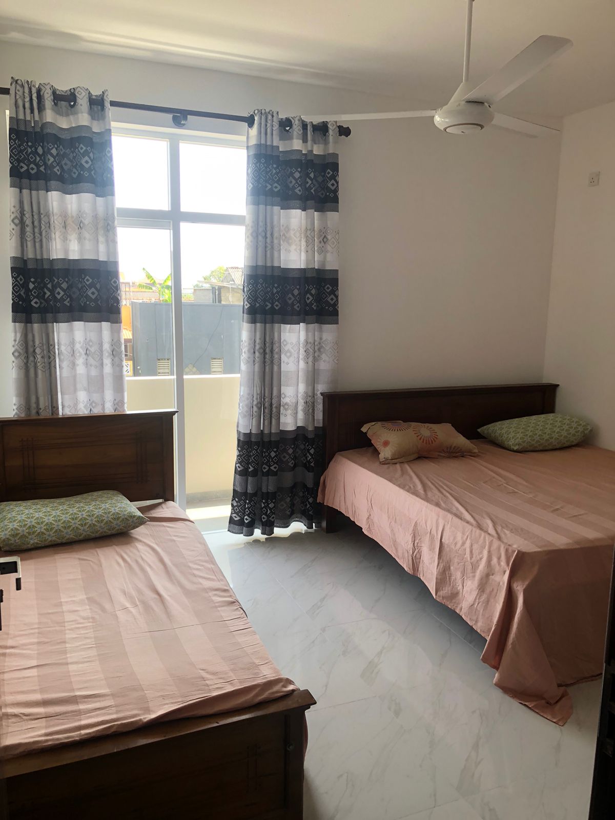 Furnished Apartment for Rent in Angulana Station Road, Moratuwa. 