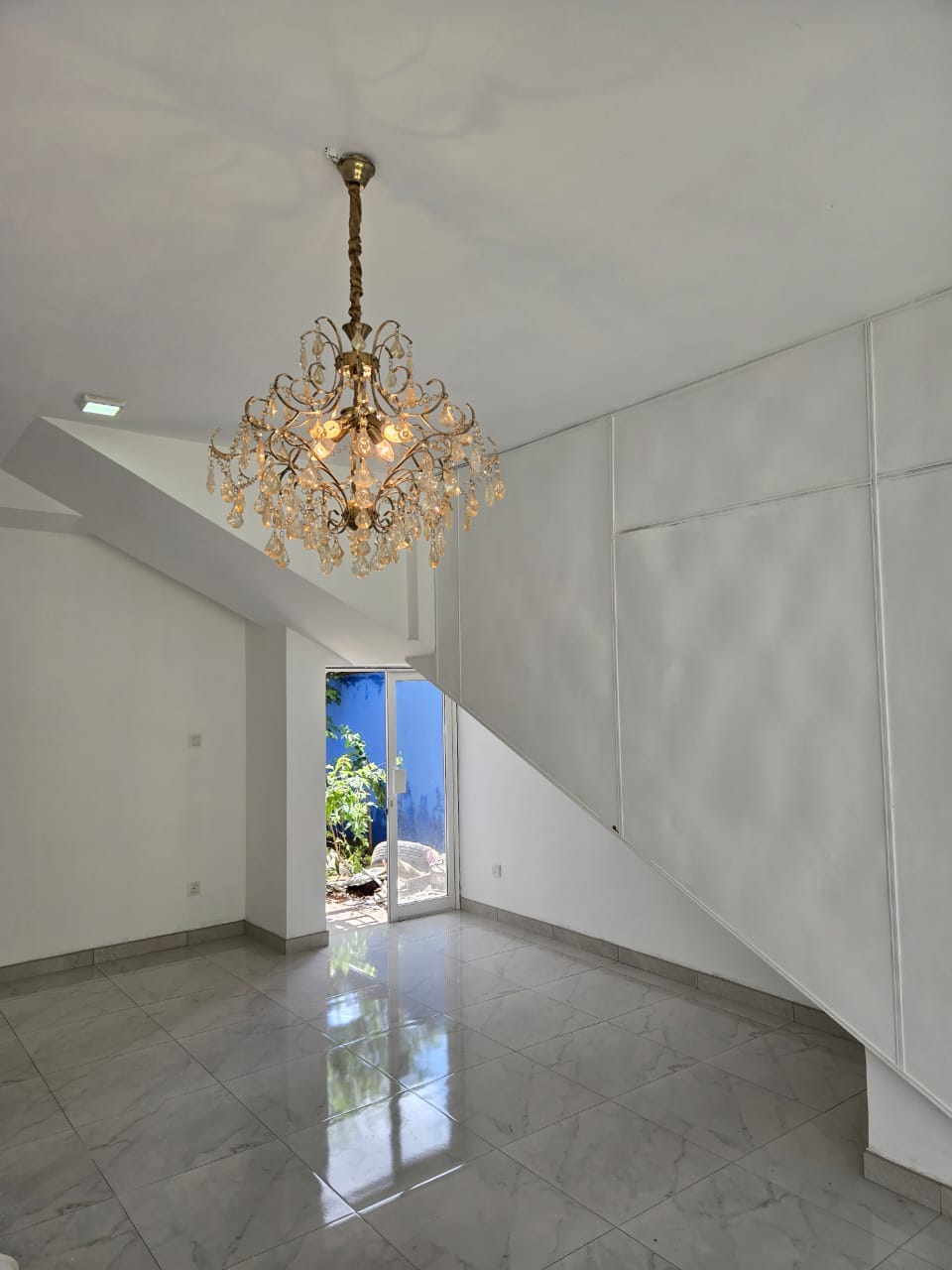 Two Storied House for Rent in Watakeiyawala Road, Thalapathpitiya.