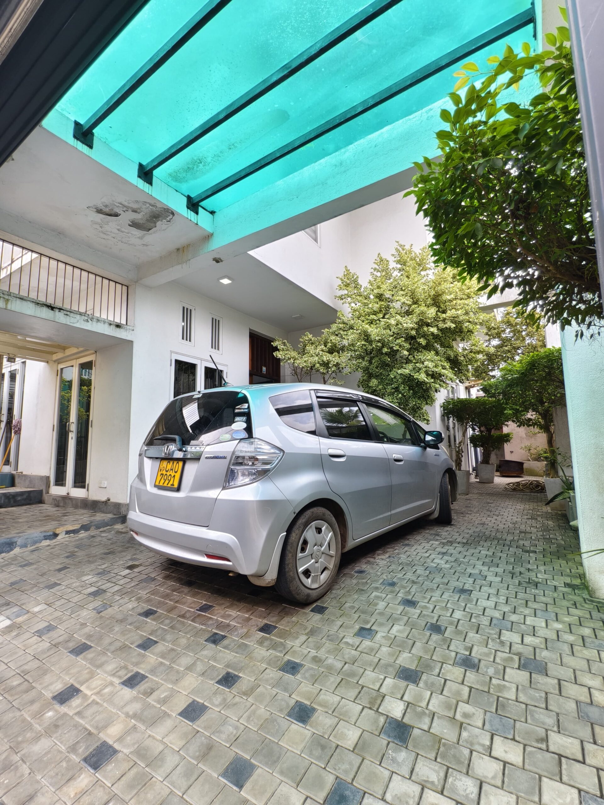 Furnished Luxury Apartment for Rent in Halpe Mawatha, Kandana.