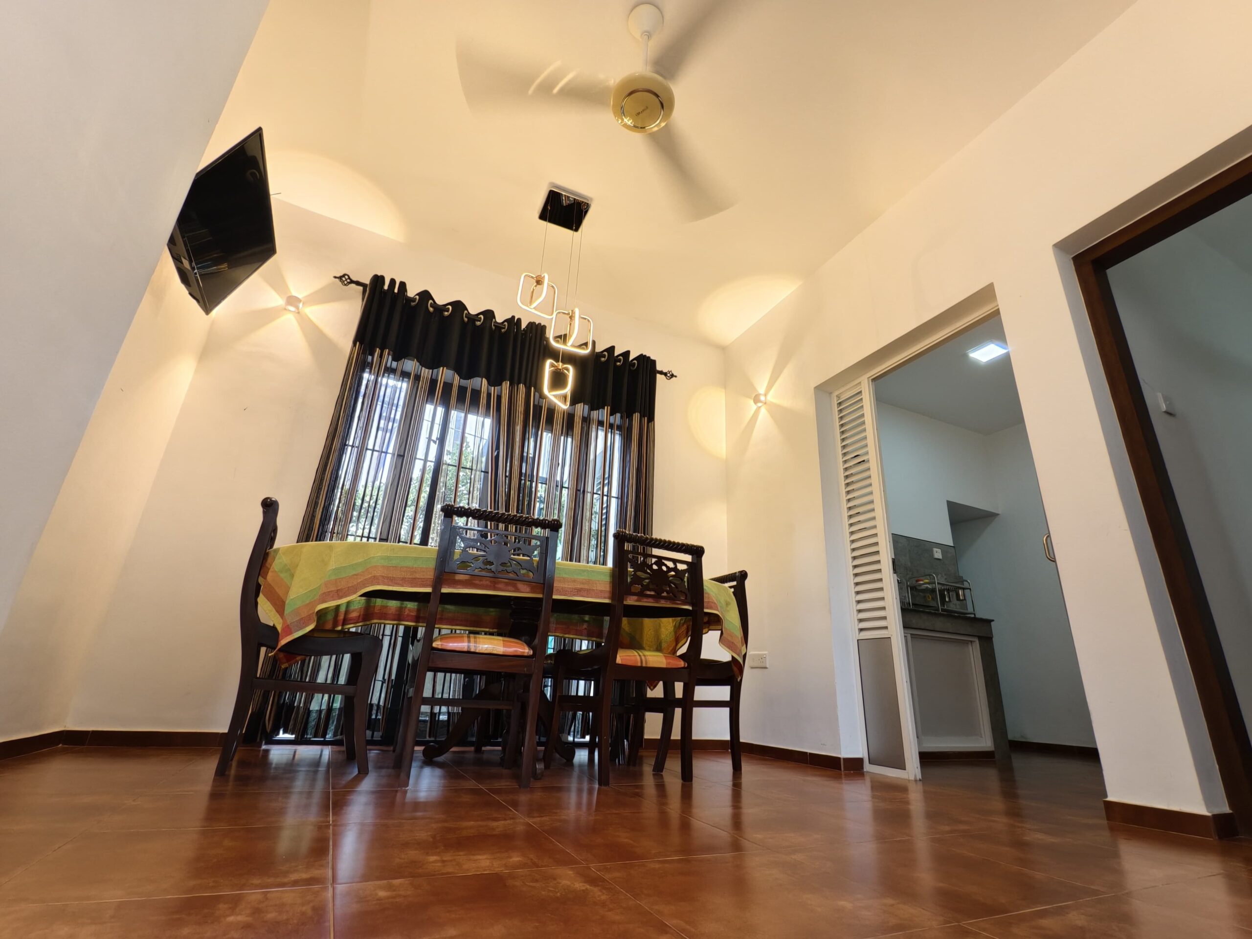 Furnished Luxury Apartment for Rent in Halpe Mawatha, Kandana.