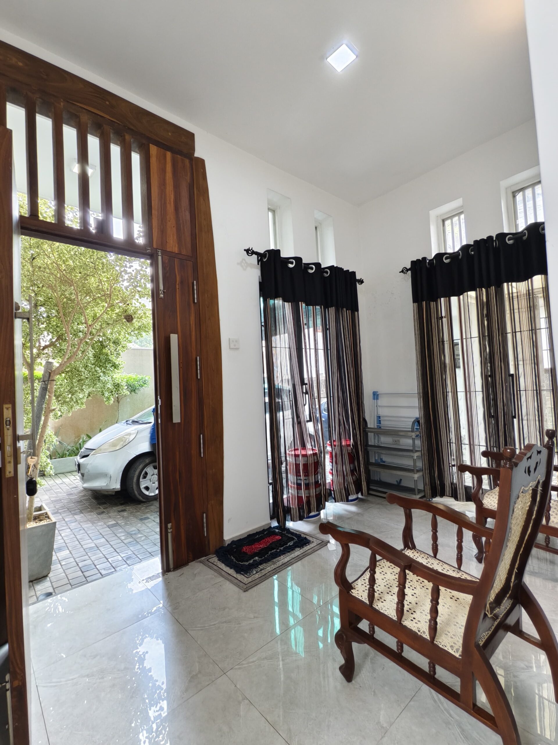 Furnished Luxury Apartment for Rent in Halpe Mawatha, Kandana.