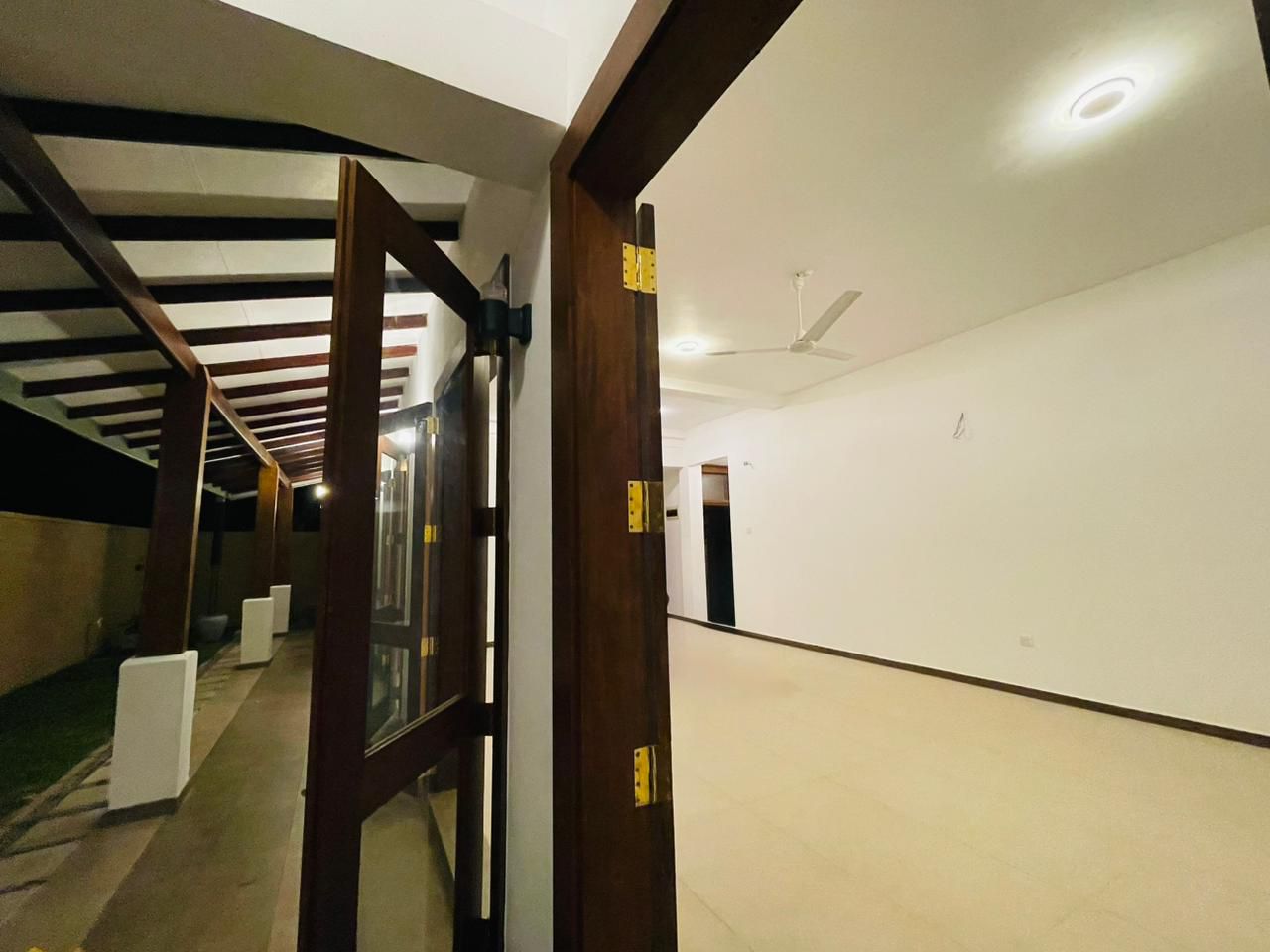 3 Storied House for Rent in Polgasowita Road, Mathegoda.