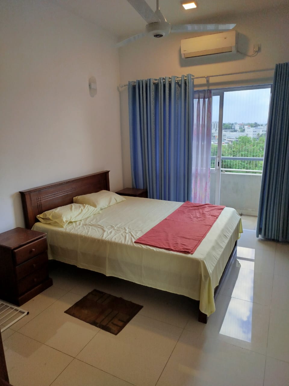Furnished Apartment for Rent in Luxe Highway Residencies in Kottawa. 
