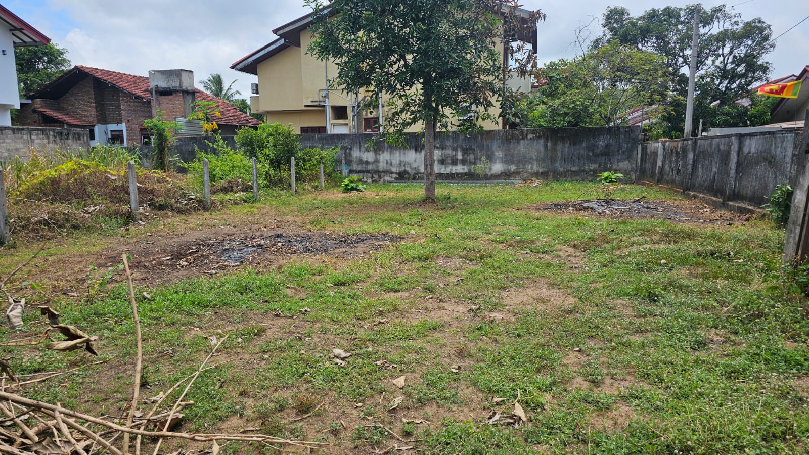 11 Perch Valuable Land for Sale in Seeduwa. 