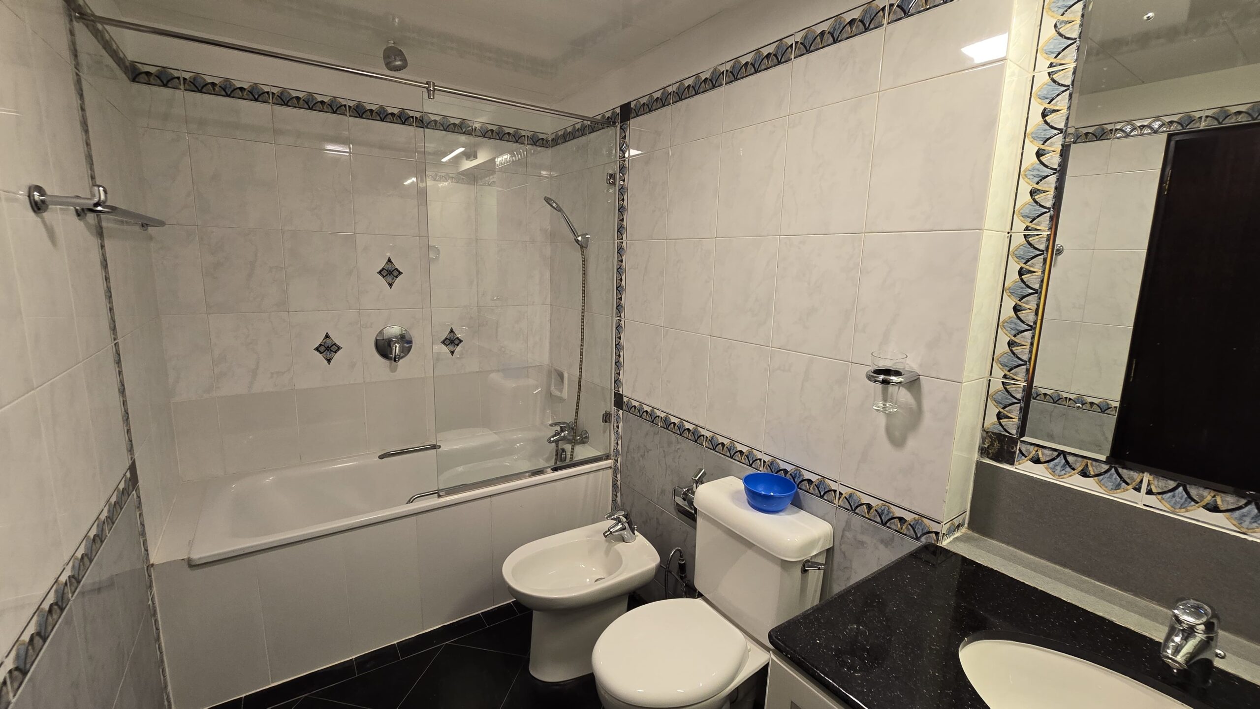 Apartment for Rent adjoining Monach Imperial Hotel, Sri Jayawardenapura, Kotte.
