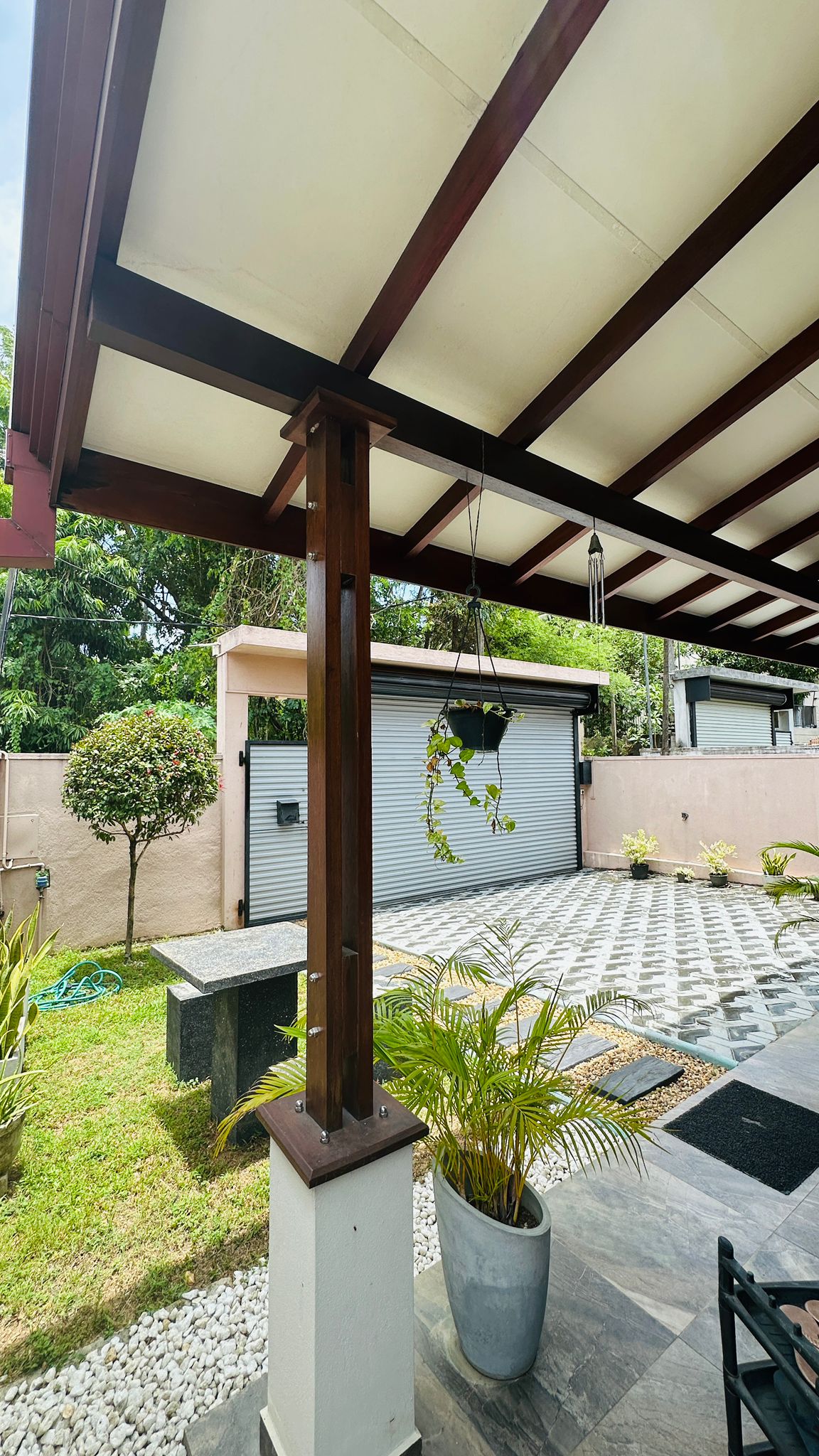 Modern 2-Storied House for Rent in Suhada Mawatha, Kalapaluwawa, Rajagiriya.