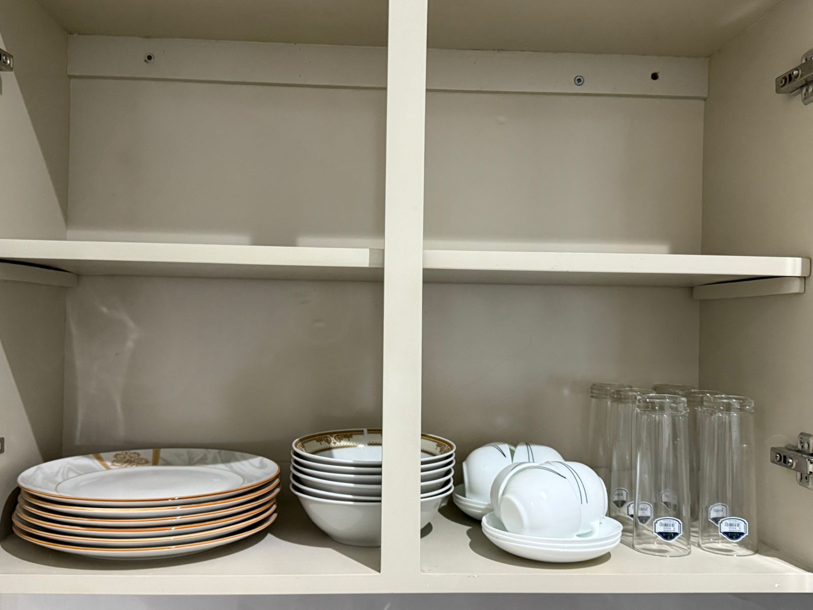 Fully Furnished Apartment for Rent in Coral Plus – Marine Drive, Rigdeway Avenue, Colombo 04.