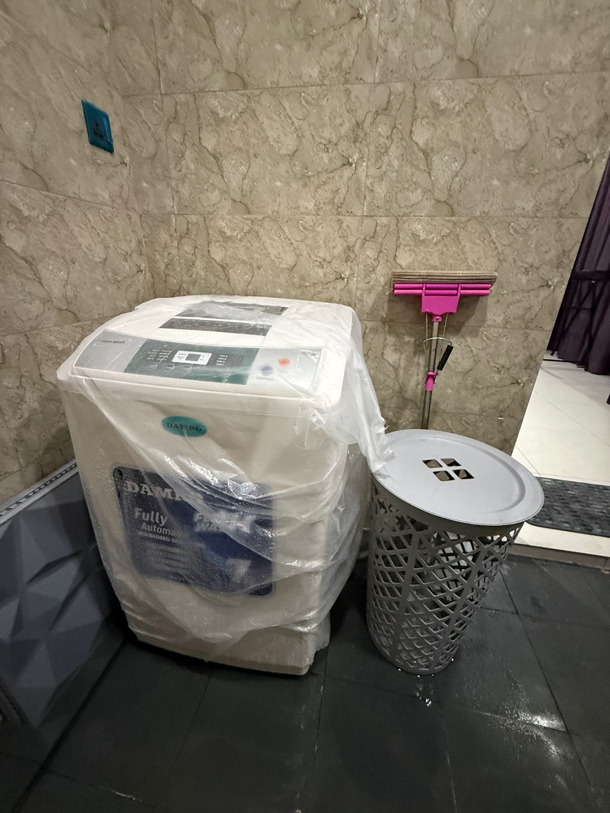 Fully Furnished Apartment for Rent in Coral Plus – Marine Drive, Rigdeway Avenue, Colombo 04.