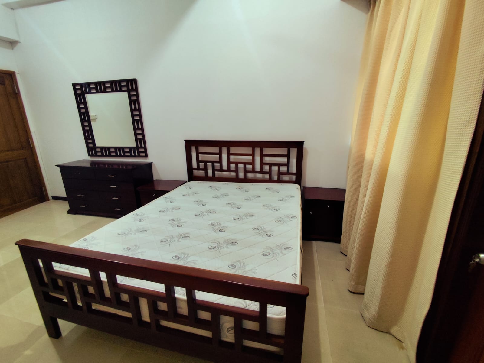 Fully Furnished Luxury Apartment for Rent in Greenpath Residencies, Colombo 3.