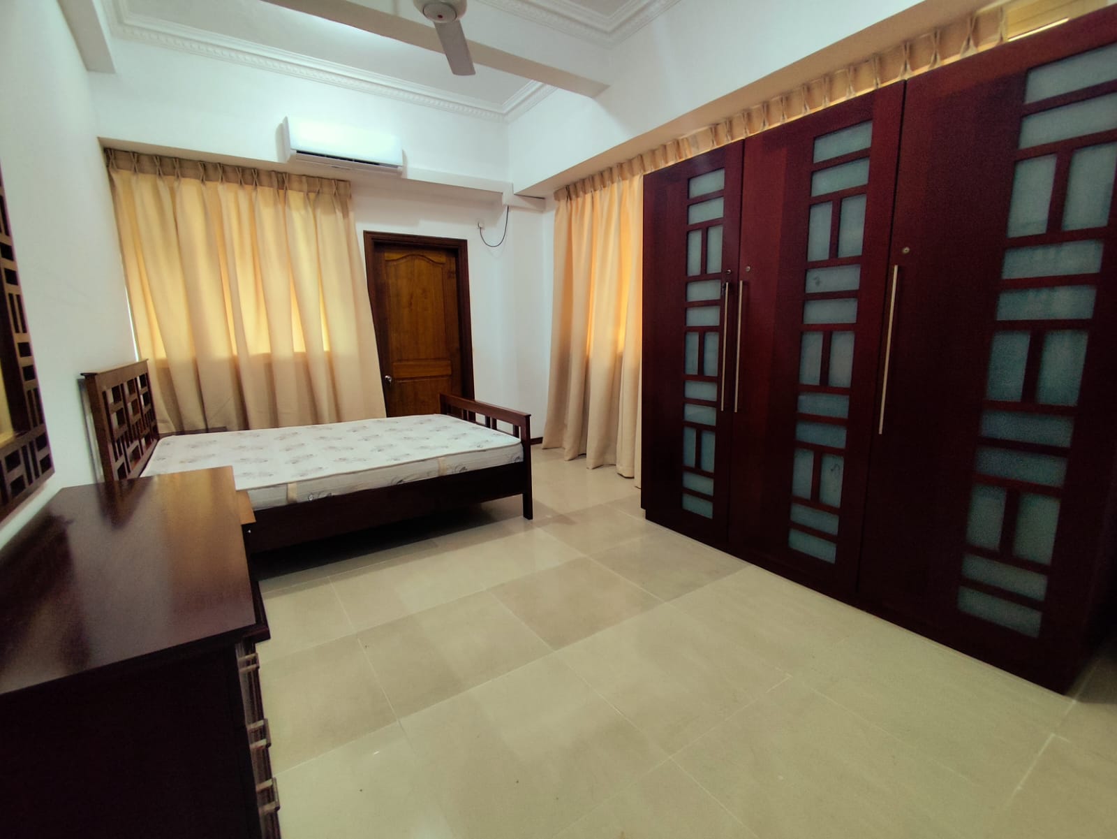 Fully Furnished Luxury Apartment for Rent in Greenpath Residencies, Colombo 3.
