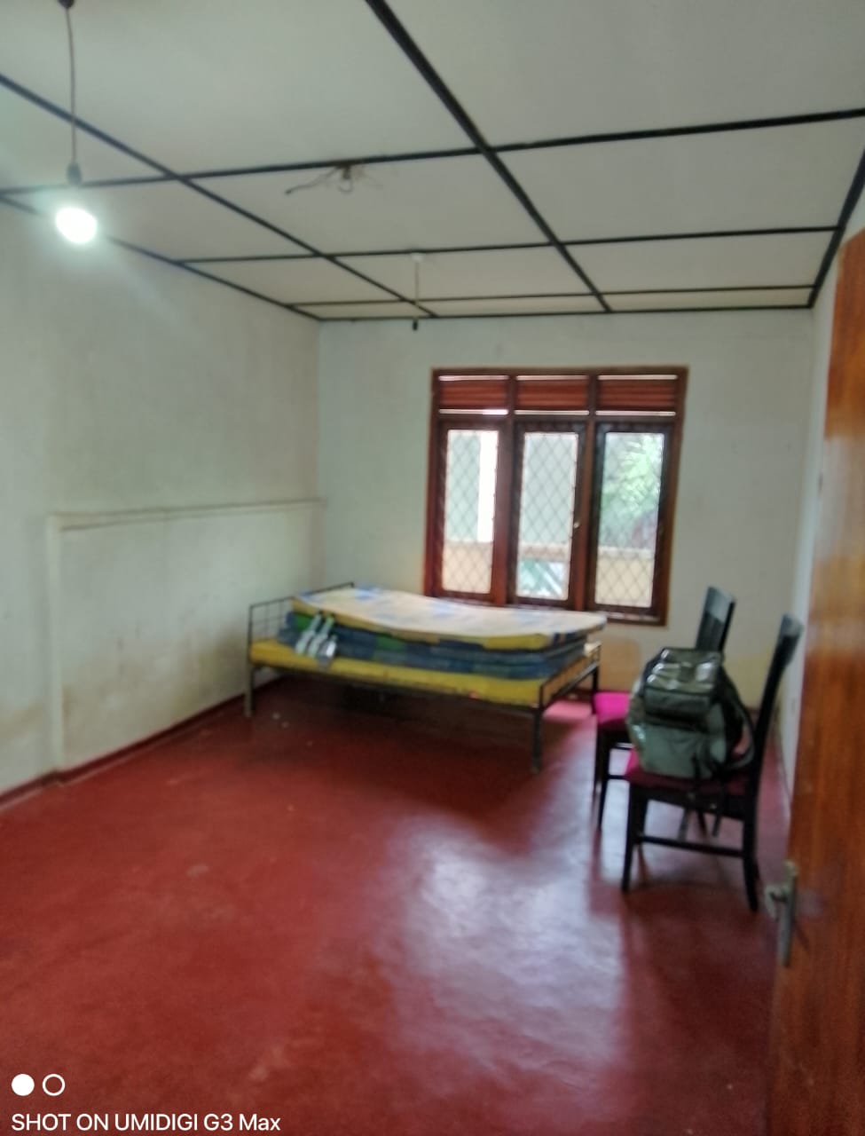 Upper Floor House Unit for Rent in Kadawatha Road, Nedimala, Dehiwala