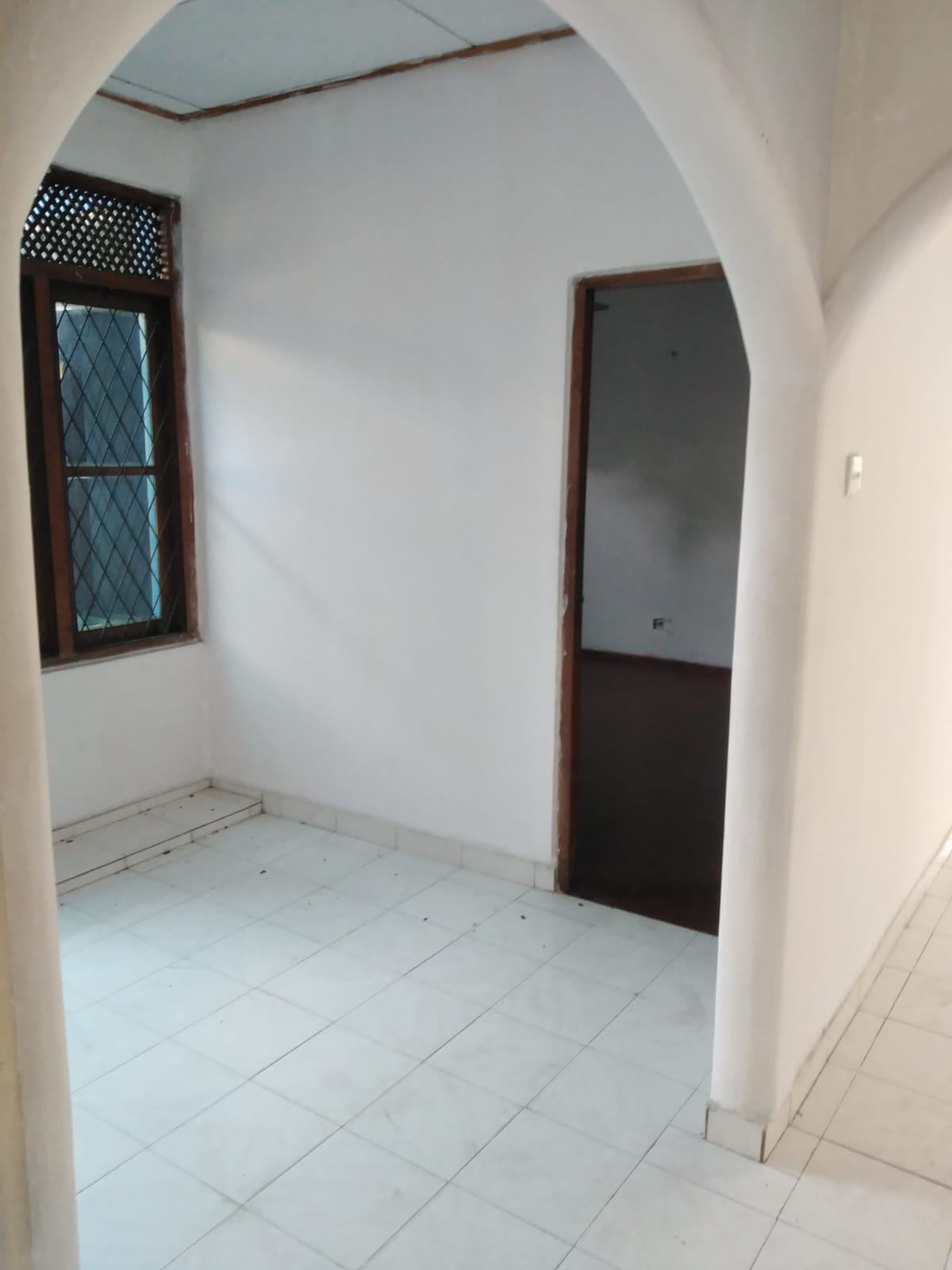 Upper Floor House Unit for Rent in Kadawatha Road, Nedimala, Dehiwala