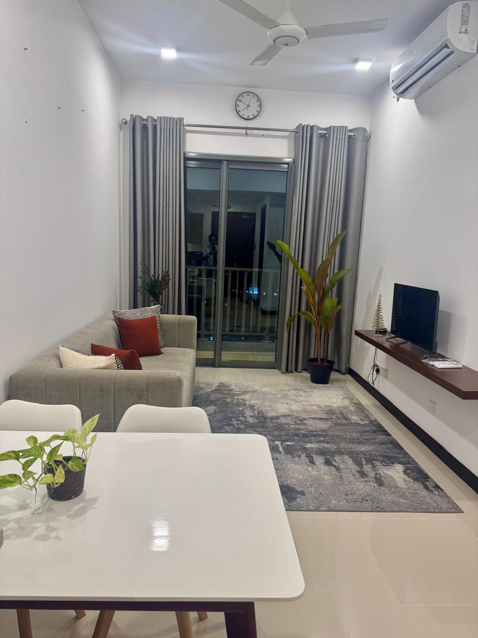 FURNISHED APARTMENT for SALE in Tri-Zen Tower 2 in Colombo 2Tower 2