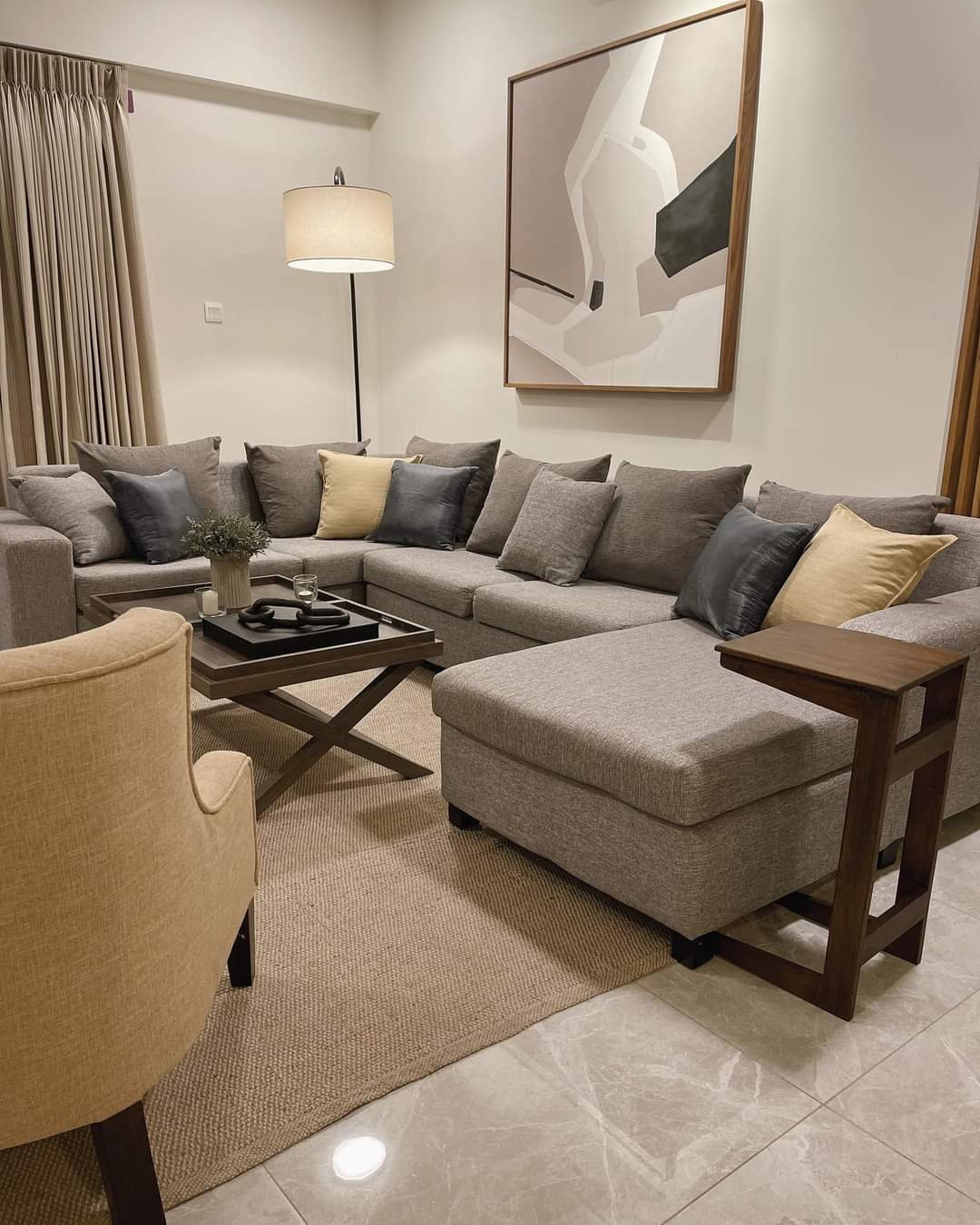 Furnished Apartment for Rent in Capital Heights, Rajagiriya.