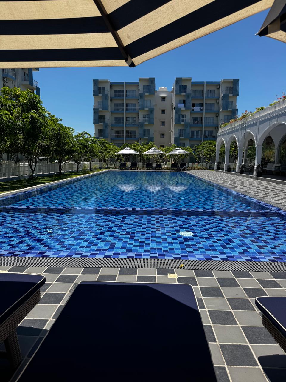Fully Furnished Apartment for Rent in Santorini Resort, Negombo.