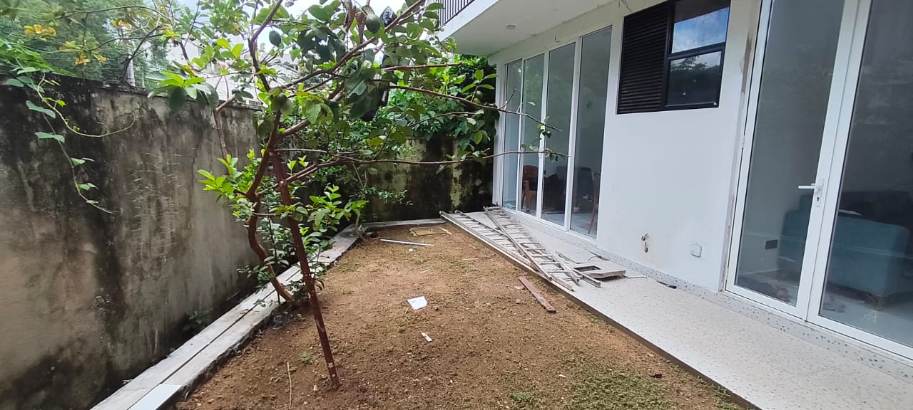 Spacious Family Home for Rent in Thalawathugoda.