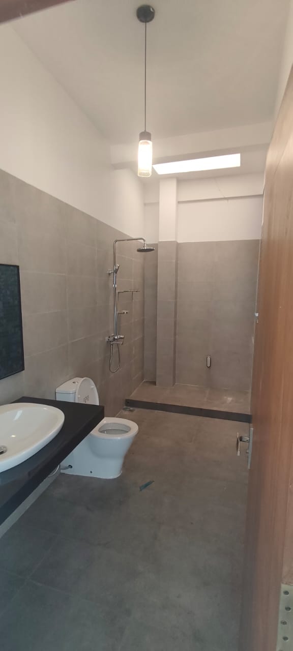 Spacious Family Home for Rent in Thalawathugoda.