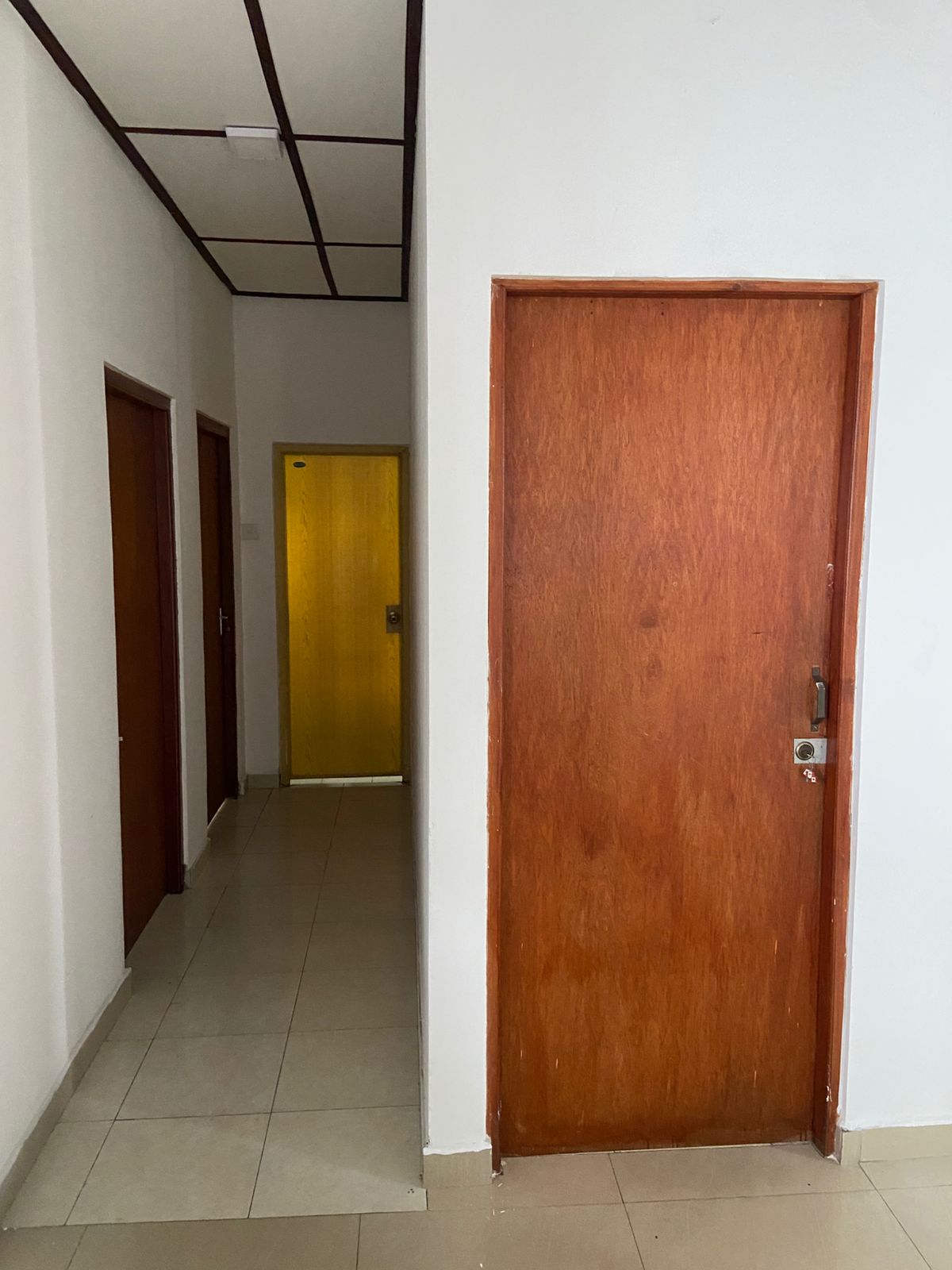 Upper Floor Unit for Rent in Polhengoda Road, Colombo 5