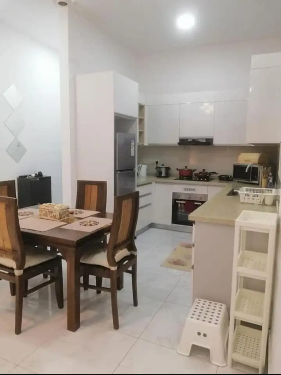 Fully Furnished Apartment for Rent in De Alwis Place, Dehiwala