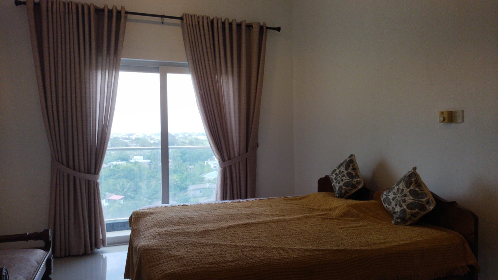 Furnished Apartment for Rent in Fairway Sky Gardens in Rajagiriya.